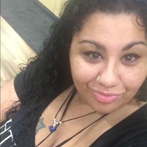 Meet your Posher, Janel